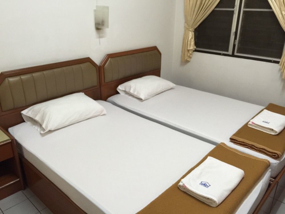 วีระชัย คอร์ต Hostel เชียงใหม่ ภายนอก รูปภาพ